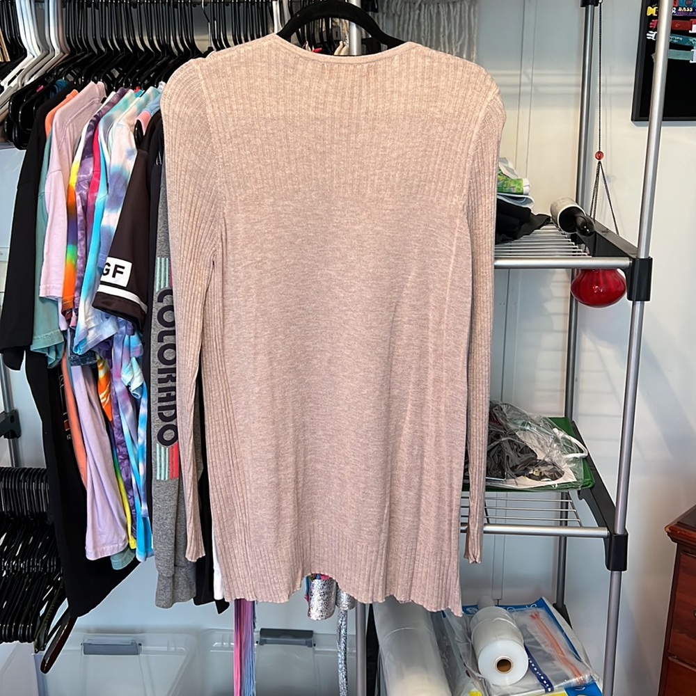 Versatile Neutral Cardigan - Picture 4 of 5